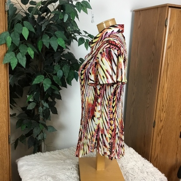 SERENADE 2X multi color pleated collared button down batwing sleeve top - Picture 8 of 14
